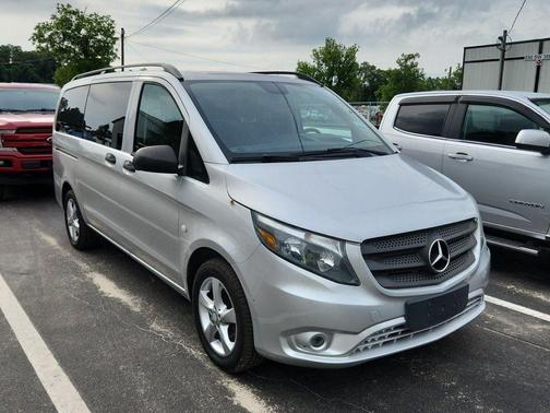 2016 Mercedes-Benz Metris Base