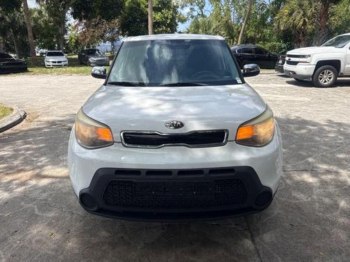 Clear White 2014 Kia Soul +