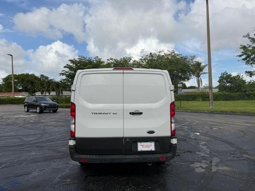 Oxford White 2024 Ford Transit-150