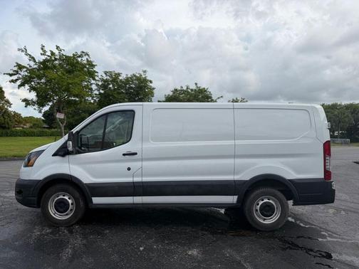 Oxford White 2024 Ford Transit-150