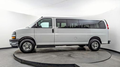 2023 Chevrolet Express 3500 LT