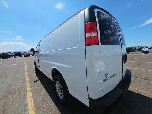 2023 GMC Savana 2500 Work Van