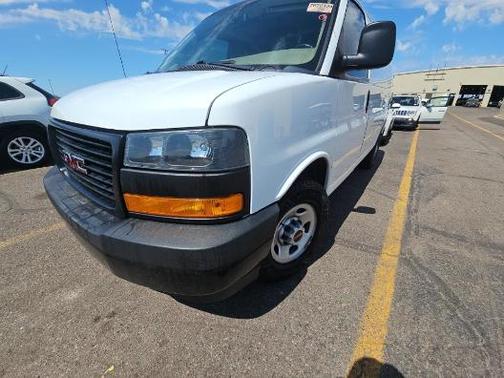 2023 GMC Savana 2500 Work Van
