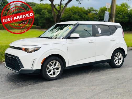 2023 Kia Soul LX