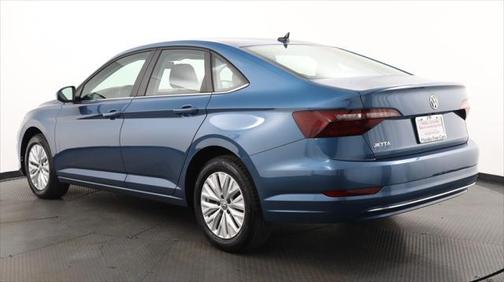 Photo 4 of 36 of 2020 Volkswagen Jetta 1.4T S