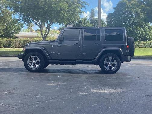 2017 Jeep Wrangler Unlimited Sahara