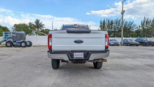 Oxford White 2019 Ford F-250 XL