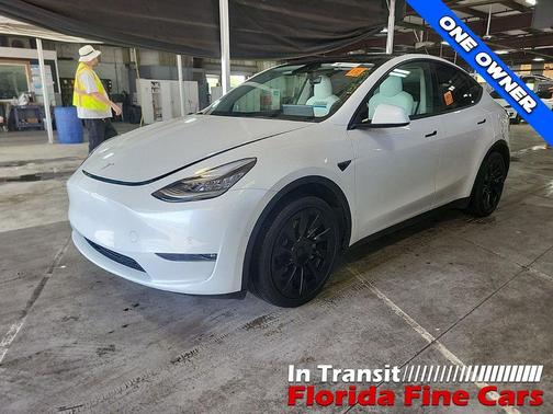 Pearl White Multi 2021 Tesla Model Y Long Range