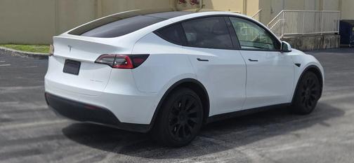 Pearl White Multi 2021 Tesla Model Y Long Range