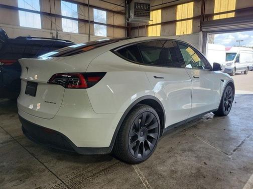 Pearl White Multi 2021 Tesla Model Y Long Range