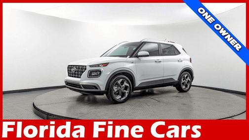 2024 Hyundai VENUE SEL