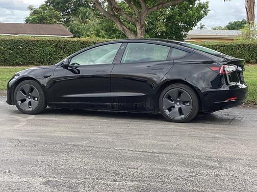 2022 Tesla Model 3 Base