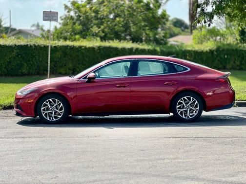 2023 Hyundai SONATA SEL