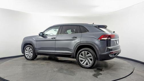 2021 Volkswagen Atlas Cross Sport 2.0T SE w/Technology
