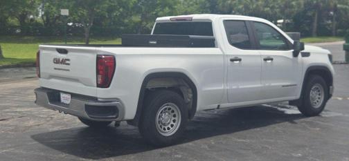 Summit White 2023 GMC Sierra 1500 Pro
