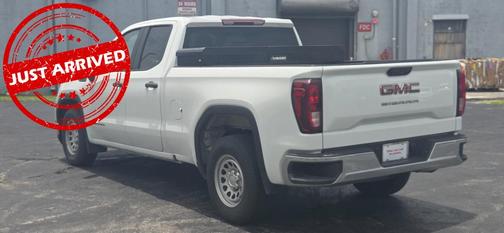 Summit White 2023 GMC Sierra 1500 Pro