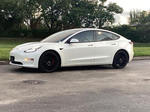 2021 Tesla Model 3 Performance