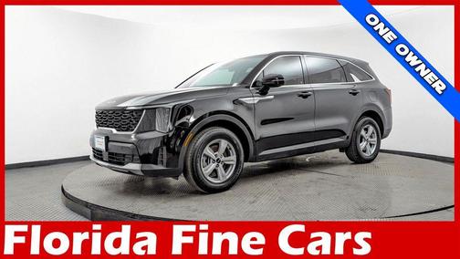 2025 Kia Sorento LX