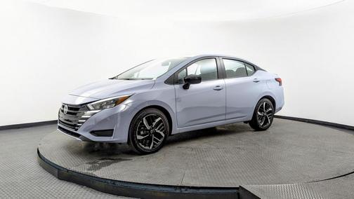 2025 Nissan Versa 1.6 SR