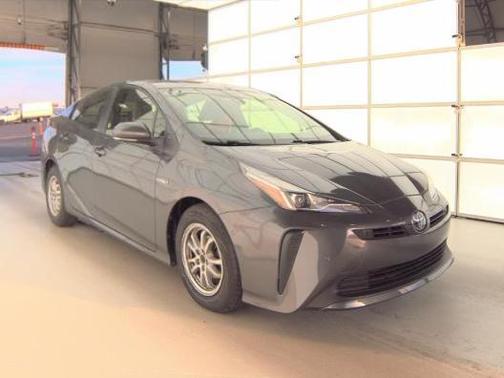 2022 Toyota Prius LE