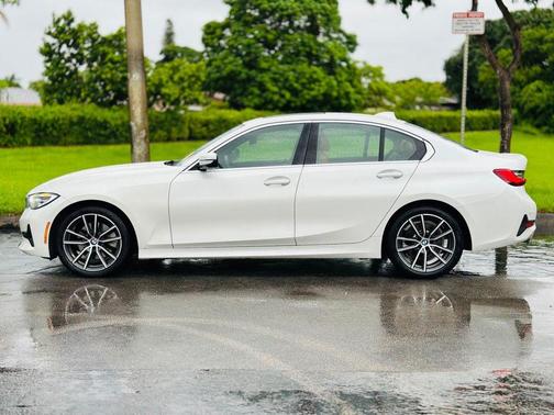 2020 BMW 330 i