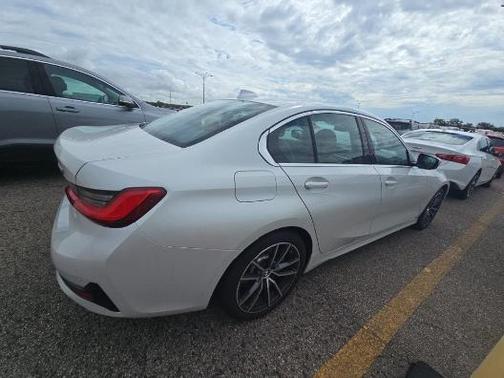2020 BMW 330 i