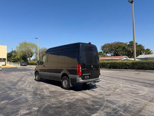2021 Mercedes-Benz Sprinter 2500 ROOF 144.0 WB