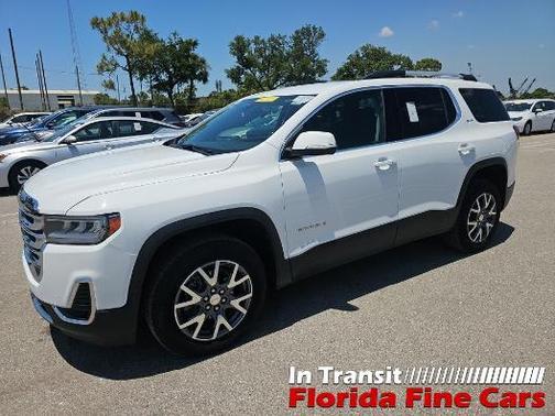 2023 GMC Acadia SLT