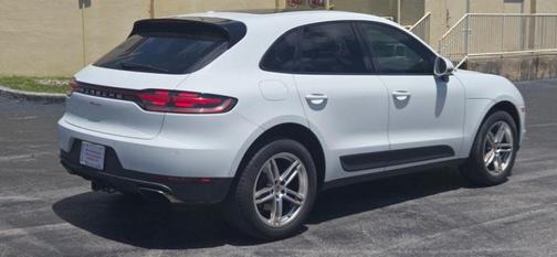 White 2019 Porsche Macan Base