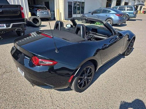 2021 Mazda MX-5 Miata Sport