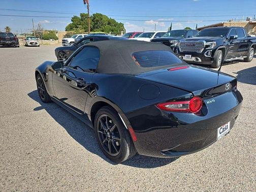 2021 Mazda MX-5 Miata Sport