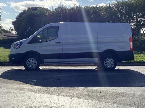 2023 Ford Transit-250 