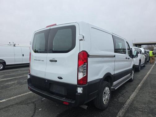 2023 Ford Transit-250 
