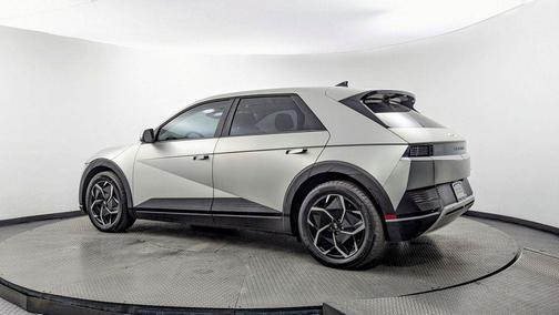 Gold 2023 Hyundai IONIQ 5 SEL