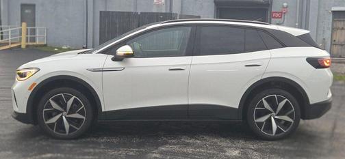 Opal White Pearl Effect 2023 Volkswagen ID.4 Pro S