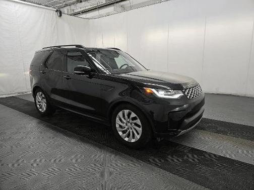 2023 Land Rover Discovery S