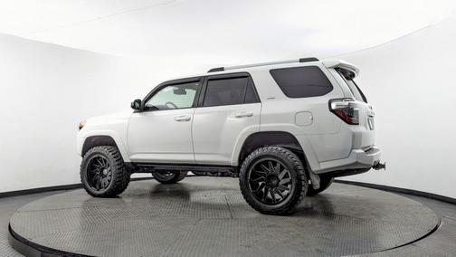 2020 Toyota 4Runner SR5