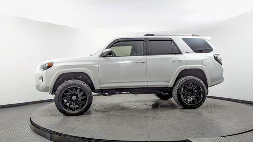 2020 Toyota 4Runner SR5