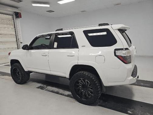 2020 Toyota 4Runner SR5