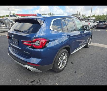Phytonic Blue Metallic 2022 BMW X3 sDrive30i