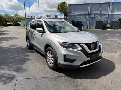 2018 Nissan Rogue SV