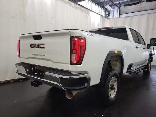 2022 GMC Sierra 2500 Pro