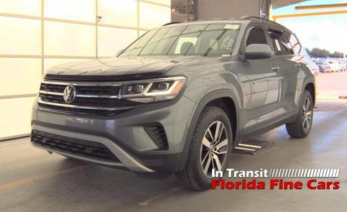 Platinum Gray Metallic 2021 Volkswagen Atlas 2.0T SE