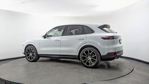 2021 Porsche Cayenne Base