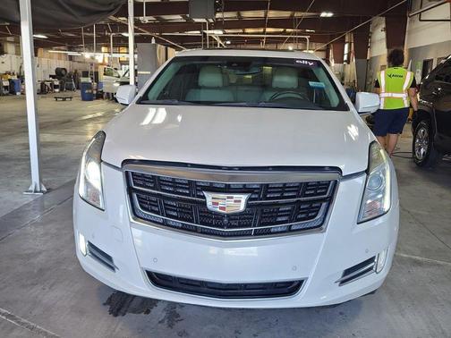 Crystal White Tri-Coat 2017 Cadillac XTS Luxury