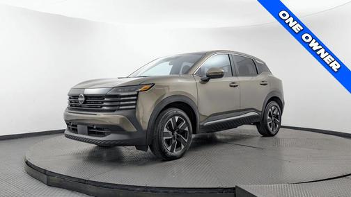 Canyon Bronze M 2025 Nissan Kicks SV