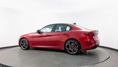 2023 Alfa Romeo Giulia Veloce