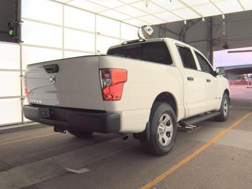 2017 Nissan Titan S