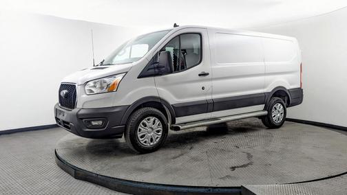 2022 Ford Transit-250 LOW ROOF 130WB
