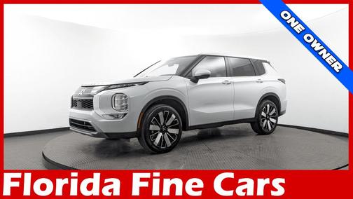 2025 Mitsubishi Outlander SE